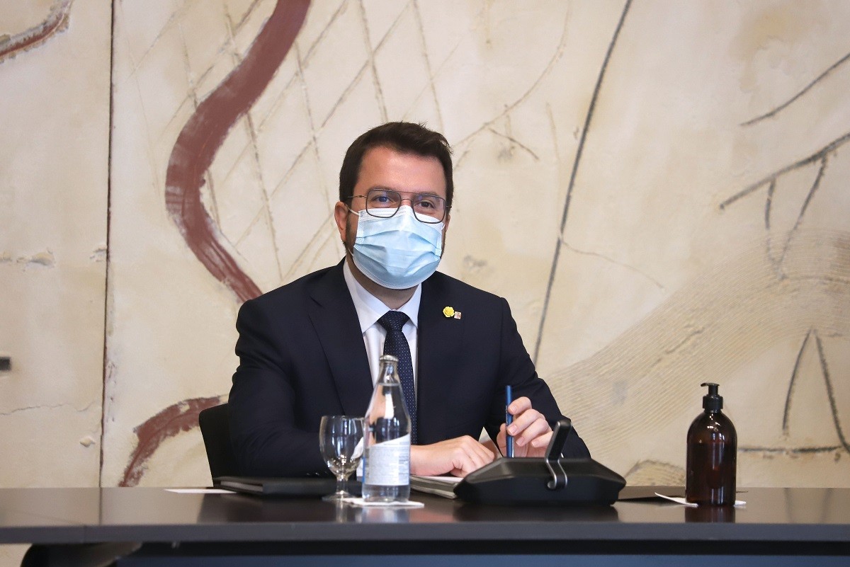 El Govern convoca l'Estat i els ajuntaments per consensuar una «solució» per a l'aeroport del Prat
