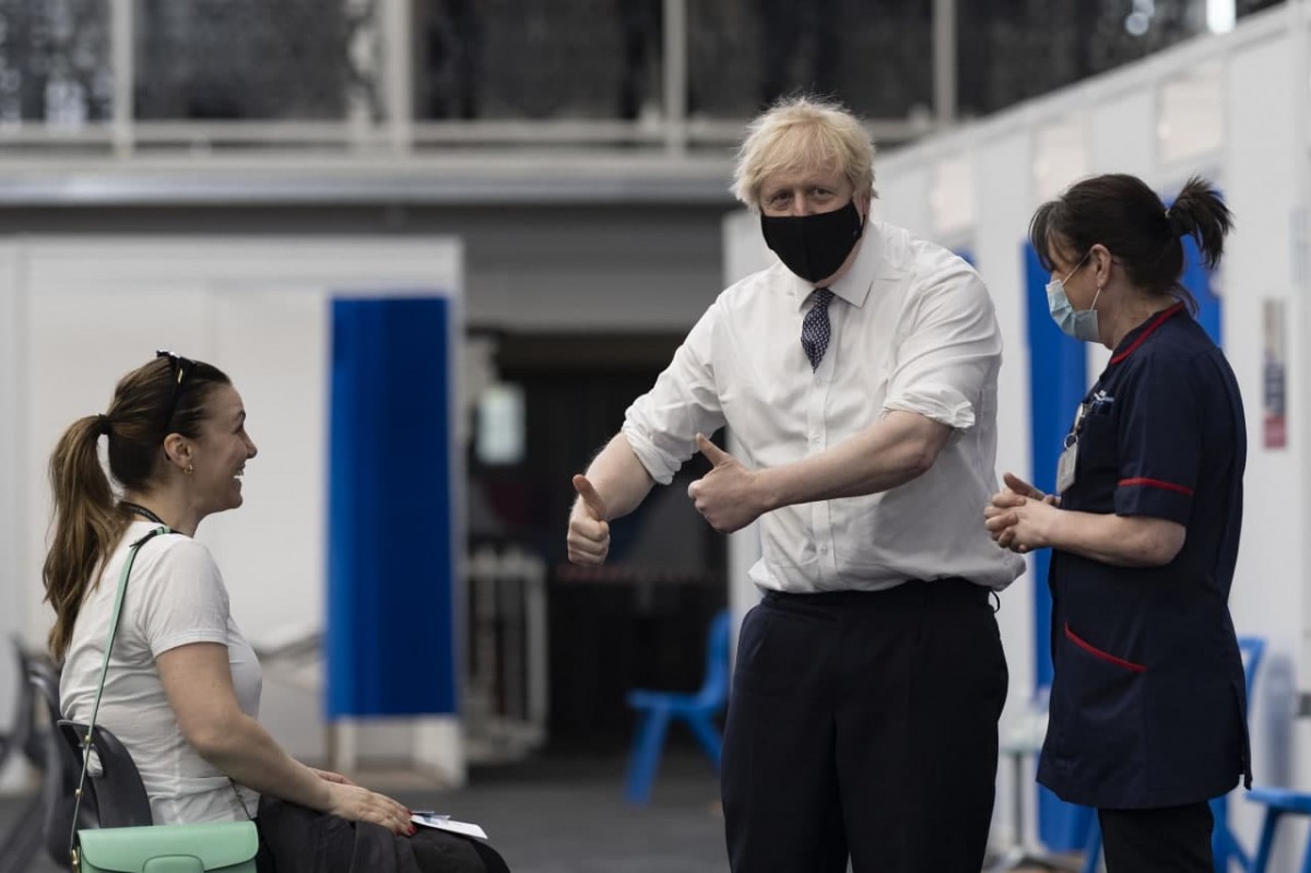 Boris Johnson volia injectar-se el coronavirus en directe per demostrar que era inofensiu