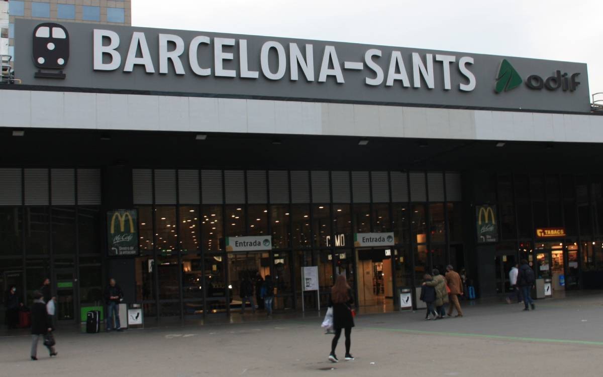 Adif deixa impune el cas de catalanofòbia d'uns vigilants de Sants cap a un periodista de TV3