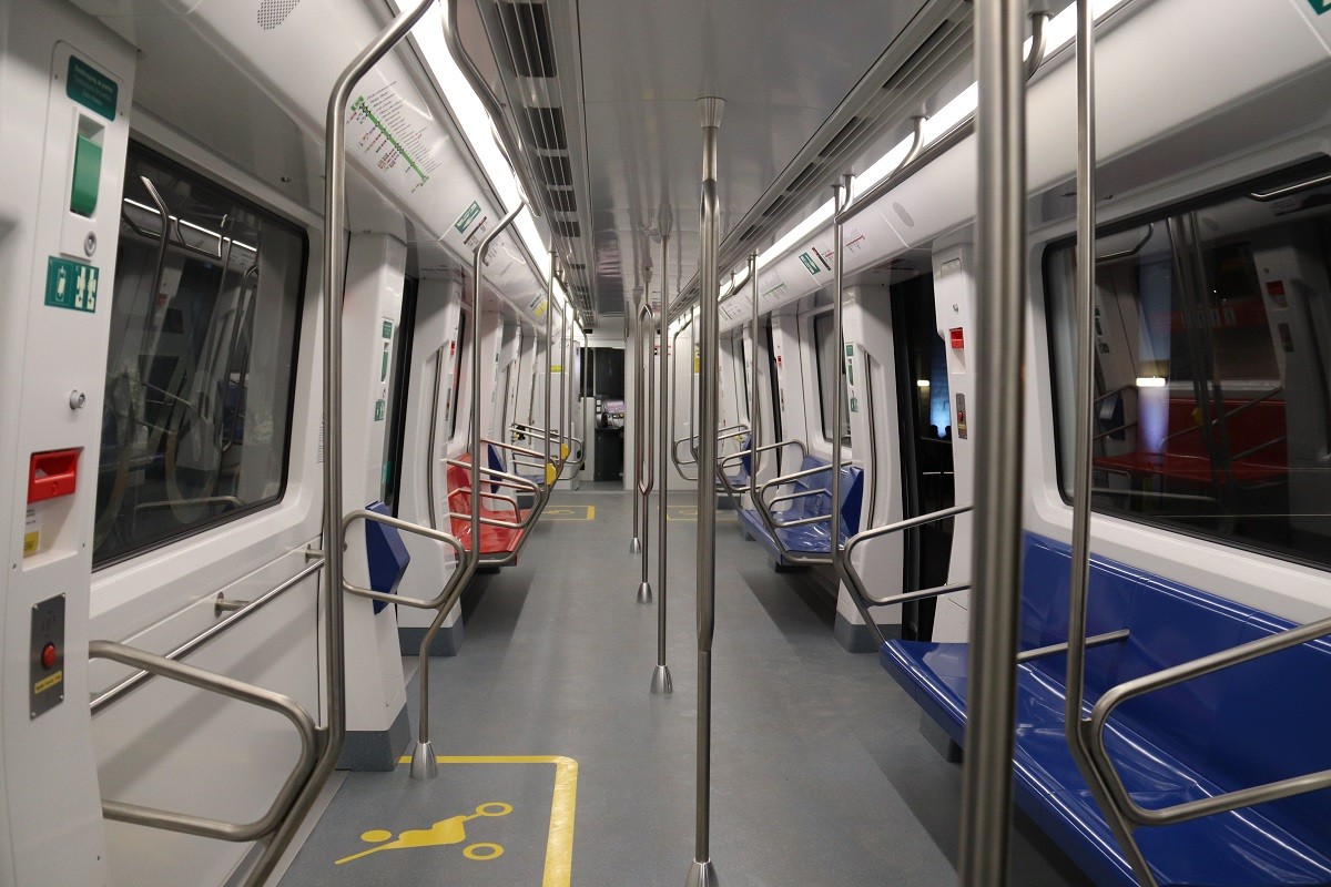 Restableixen el servei de l'L3 del Metro de Barcelona