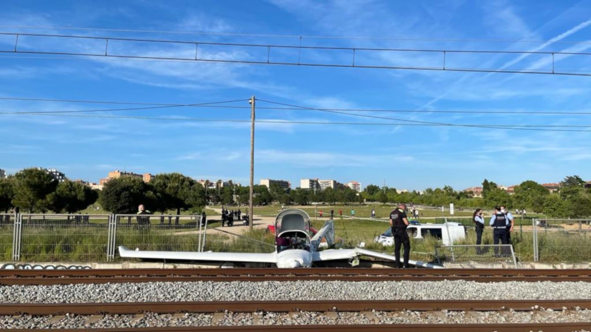 L'avioneta estavellada prop de l'aeroport de Sabadell - SEM Generalitat