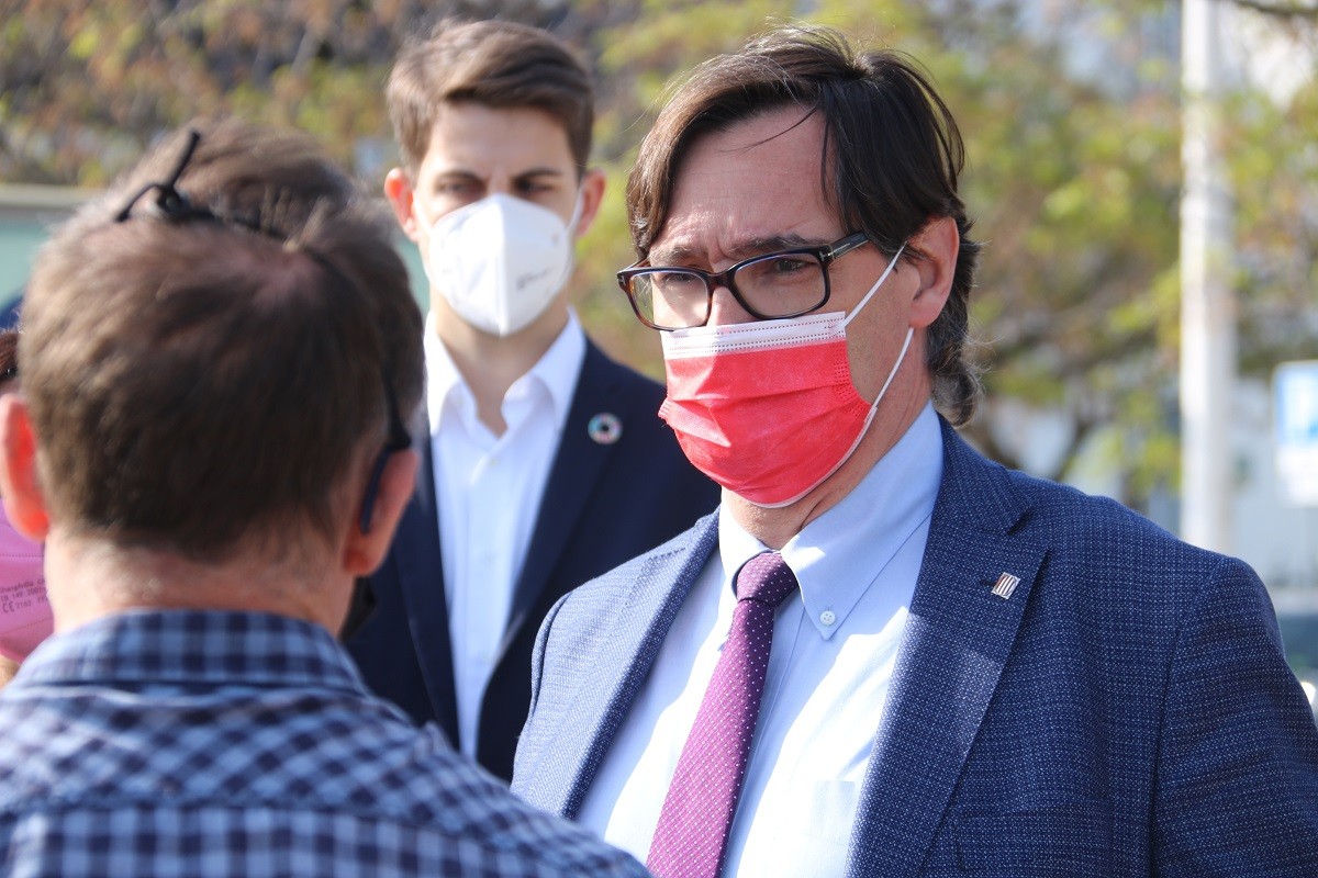 El tuitaire investigat per la falsa PCR d'Illa diu al jutge que no va comprovar-ne l'autenticitat