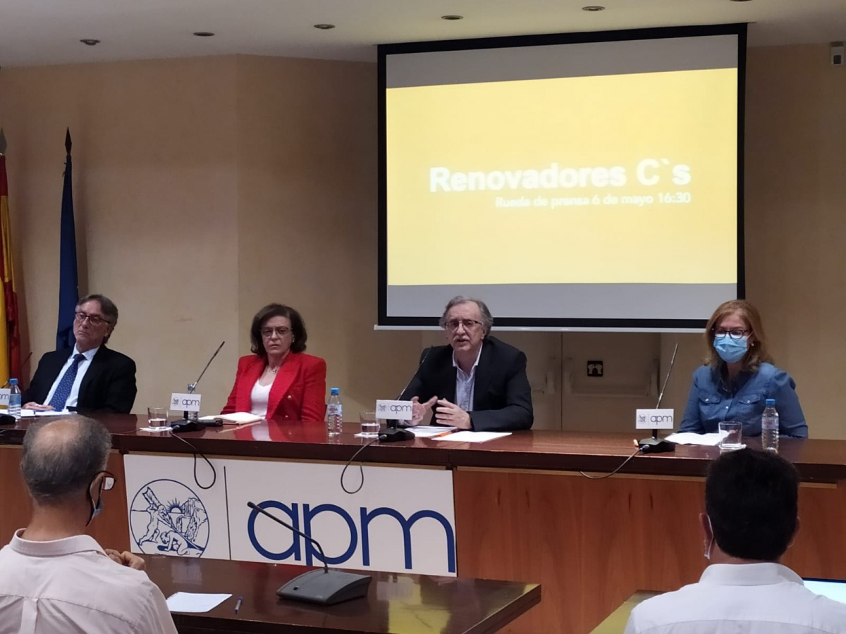 Els crítics de Ciutadans demanen la dimissió d'Inés Arrimadas