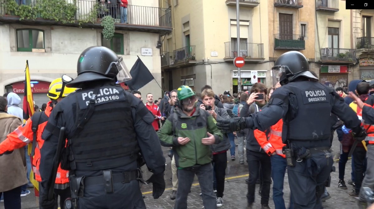 Anul·lada la sanció al mosso que va increpar un agent rural: «La república no existeix, idiota»