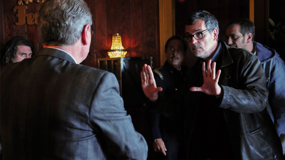 El director de «Terra Alta» justifica fer la sèrie en castellà: «És més global i menys local»