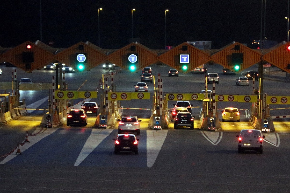 El govern espanyol arrenca el pla per implantar peatges a les autovies a partir de 2024