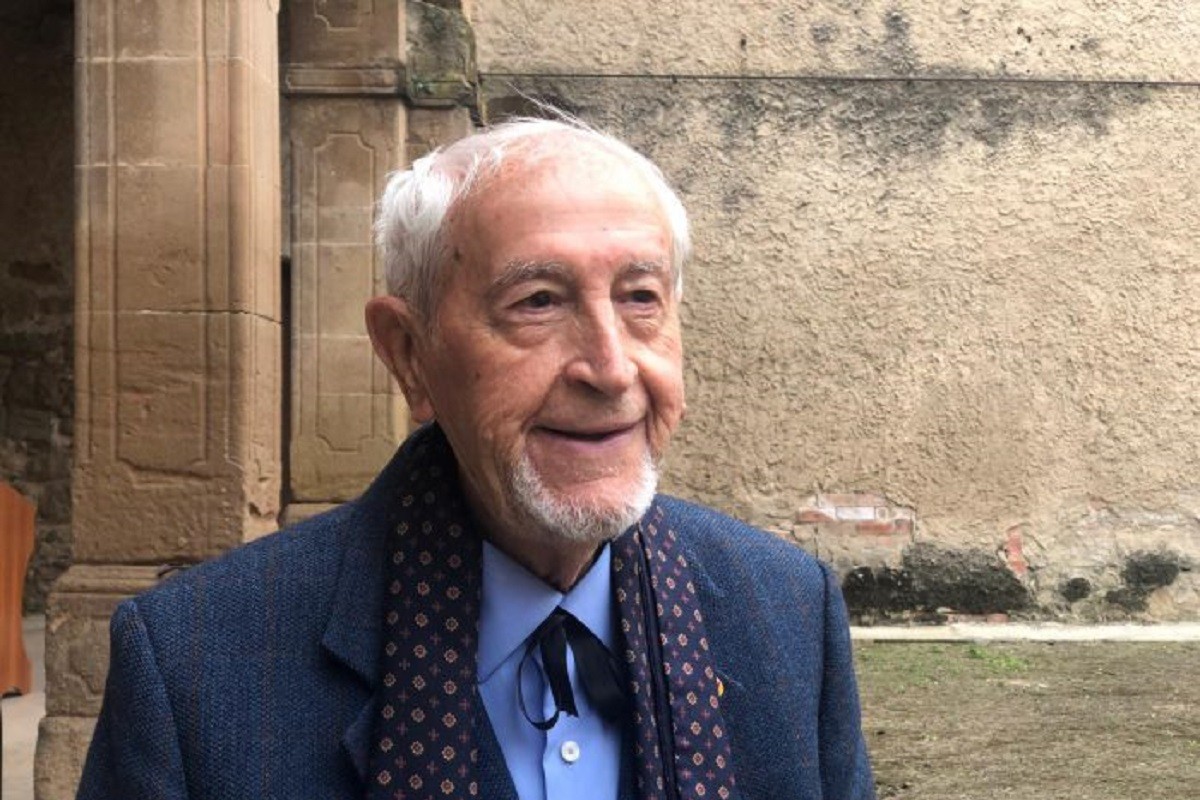 Els Premis Martí Gasull i Roig reconeixen el compromís de l'escriptor Josep Vallverdú amb el català