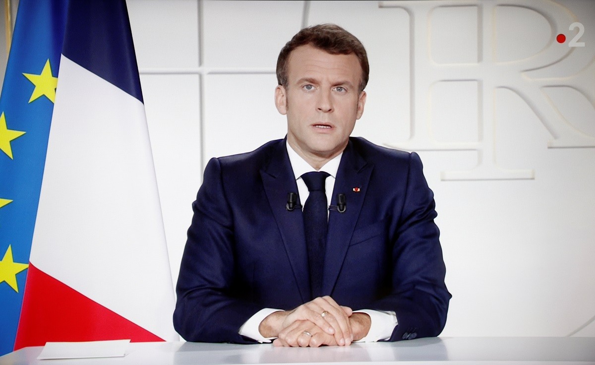 Macron promulga oficialment la llei de pensions a França