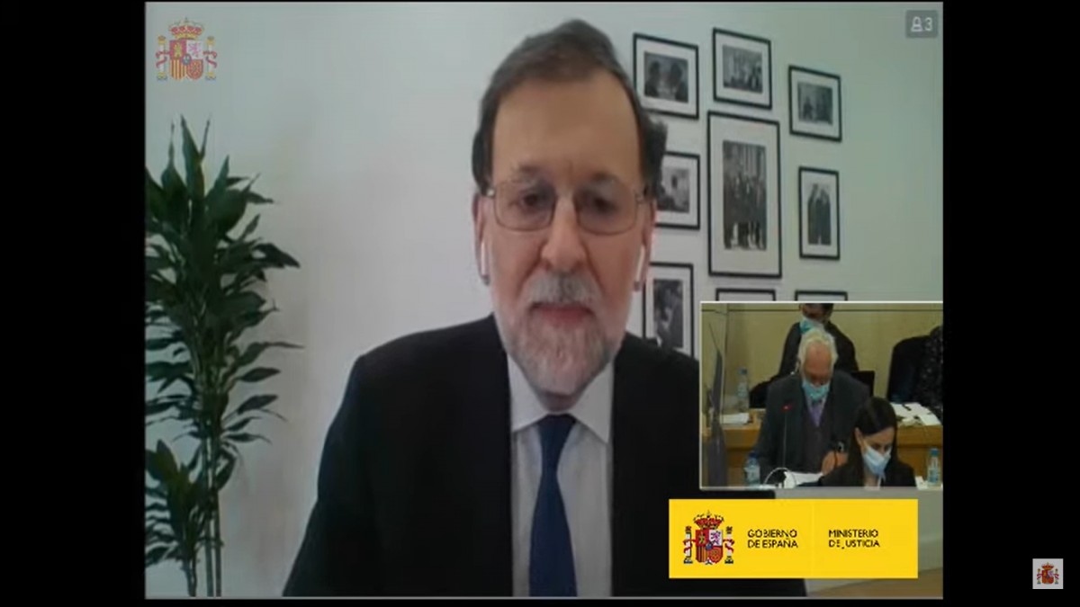 Rajoy ho nega tot: «No hi ha caixa B del PP i mai he triturat el que mai vaig tenir»