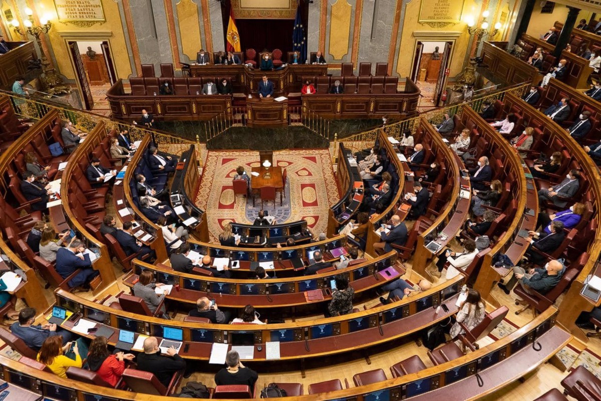 L'Estat reparteix 500.000 euros en ajudes als partits tot i que només n'havia pressupostat 350.000