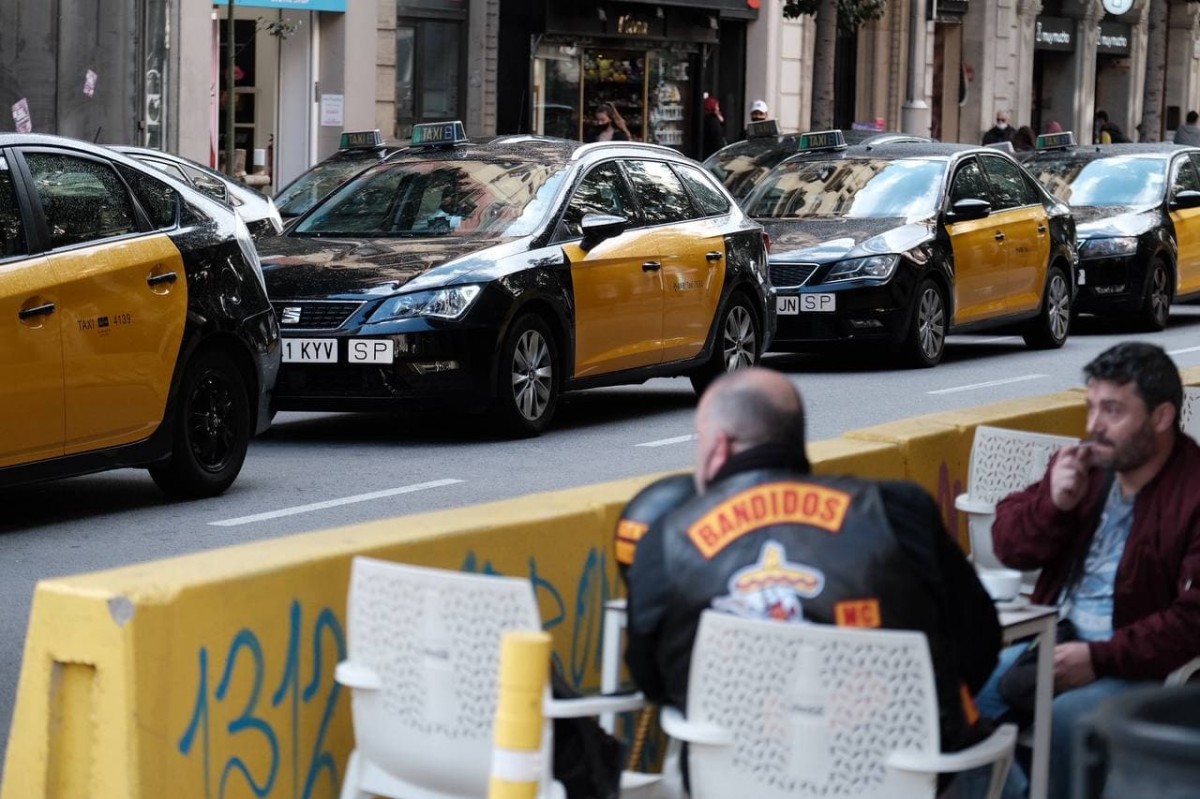 Uber rep l'autorització per operar com a aplicació de taxi a Barcelona