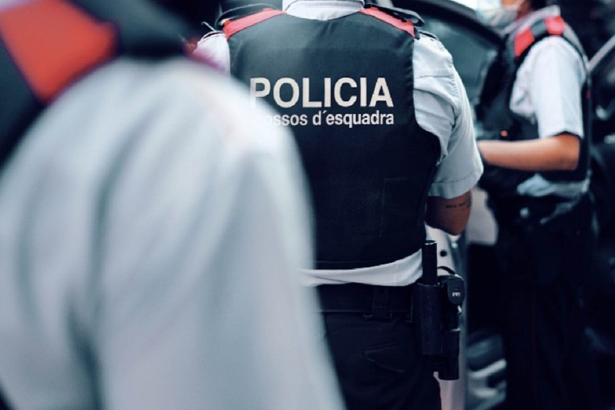 Agents dels Mossos d'Esquadra. - Mossos