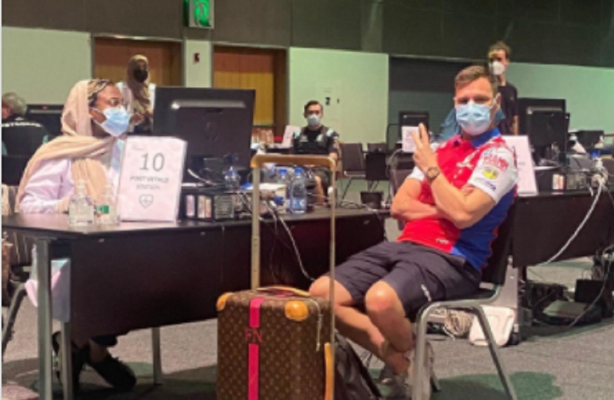 Fonsi Nieto es vacuna contra el coronavirus a Qatar