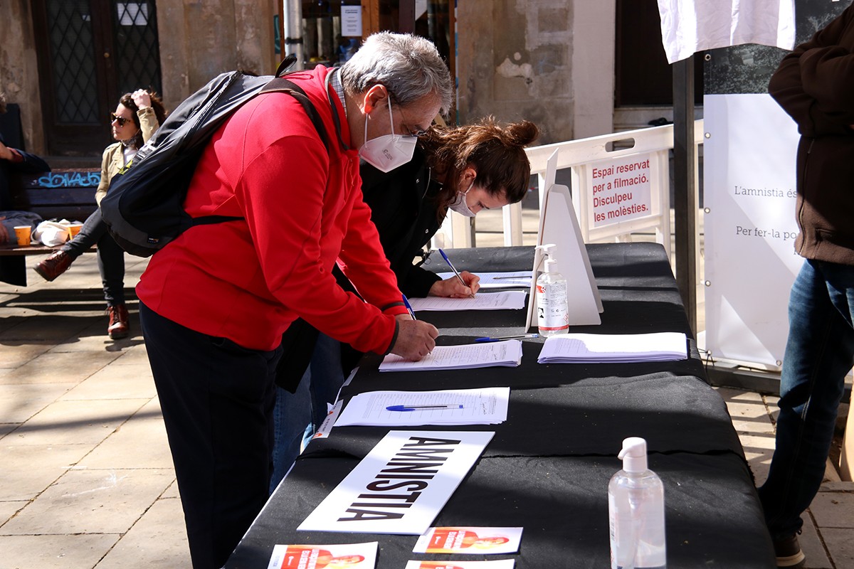 «Triple ofensiva» d'Òmnium per recollir signatures que donin «solidesa» a la llei d'amnistia al Congrés
