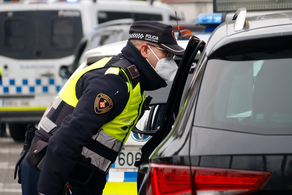 Un accident amb diversos ferits a la ronda Litoral provoca retencions per entrar a Barcelona