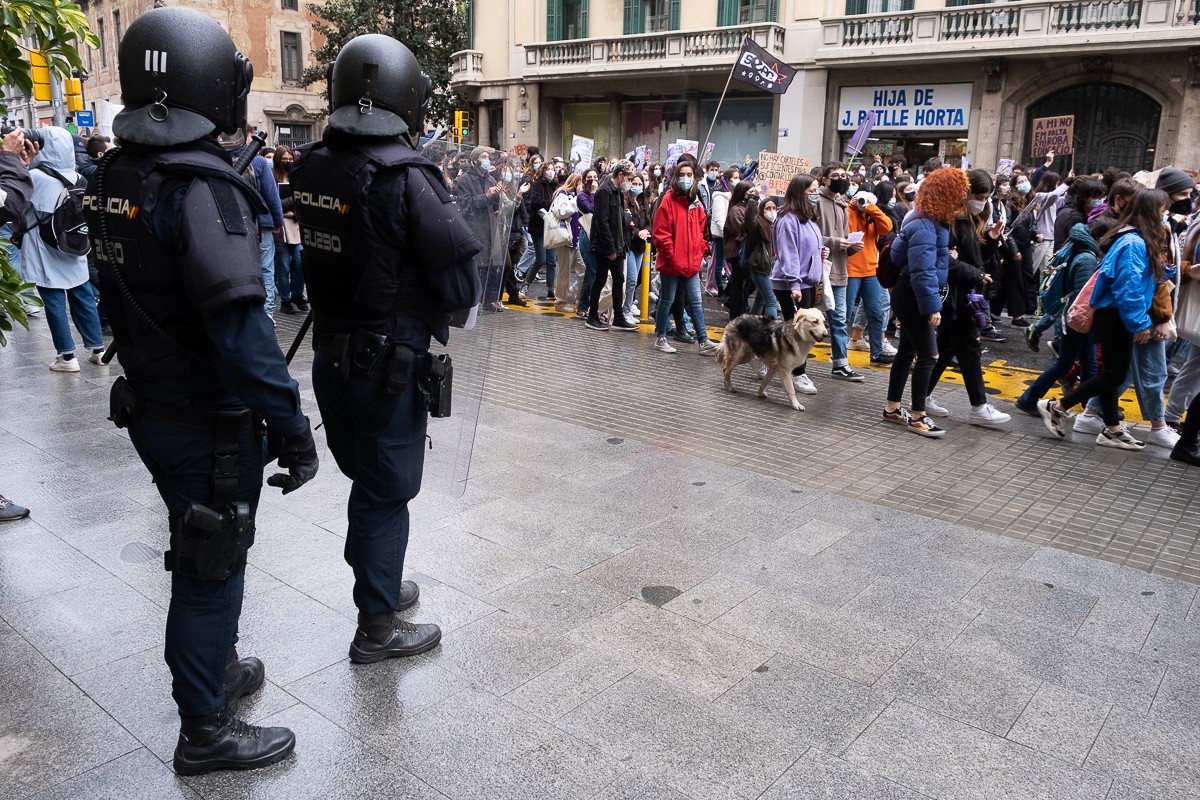 Protecció de Dades investiga les gravacions de Mossos a manifestants denunciades per la CUP