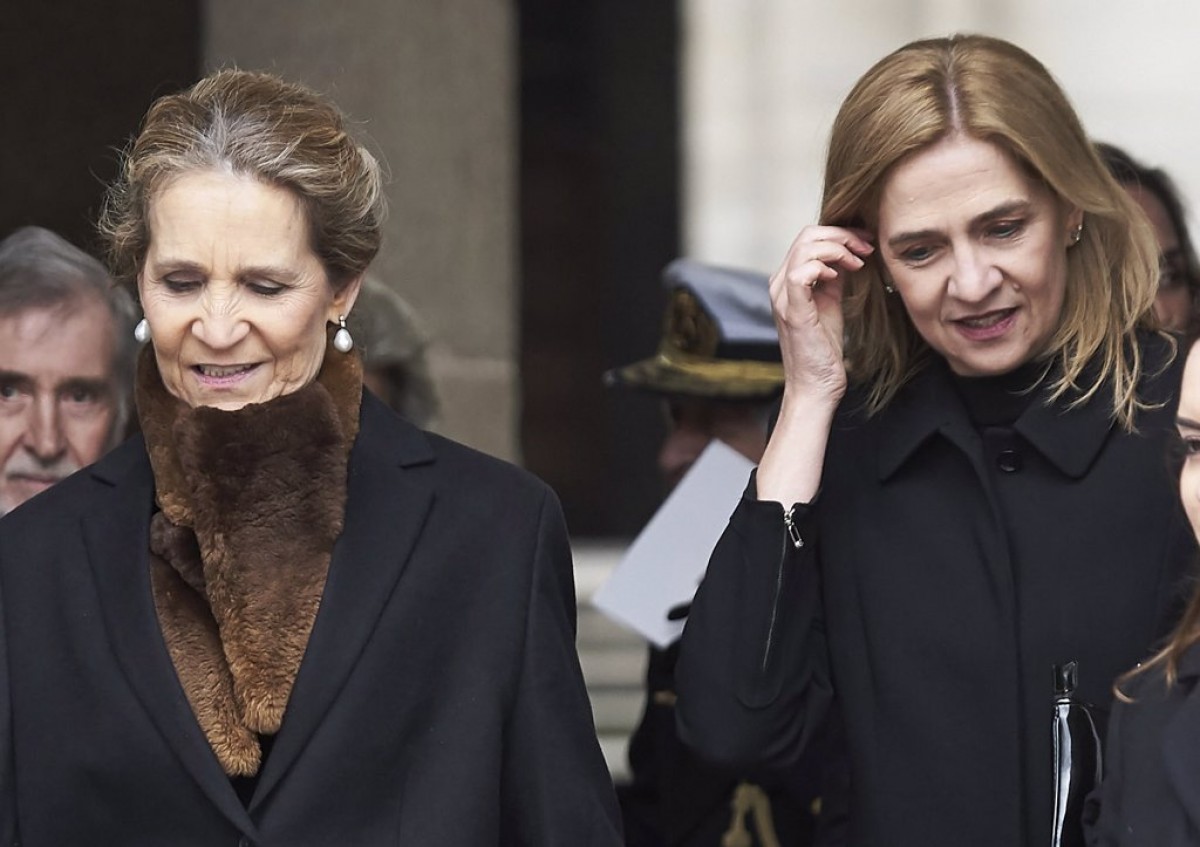 Les infantes reconeixen haver-se vacunat als Emirats per poder visitar Joan Carles I «regularment»