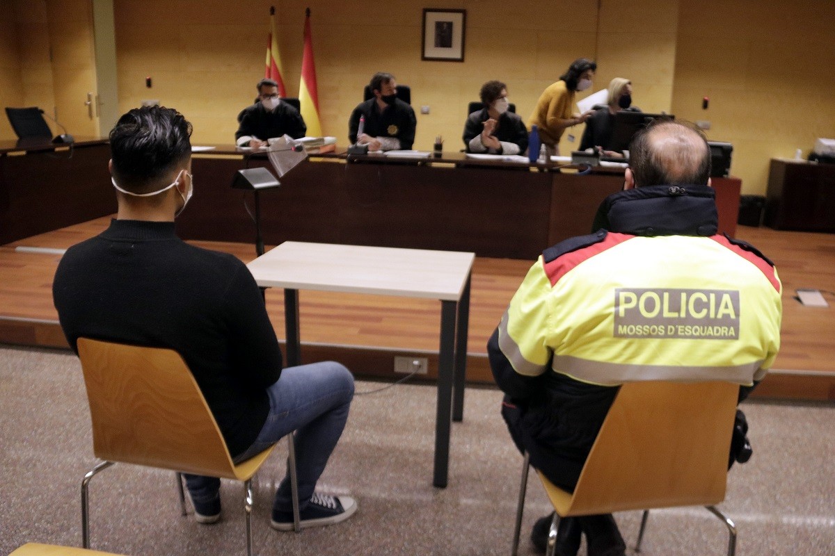 El violador reincident que acumula tres condemnes, absolt d'agredir una noia amb discapacitat a Girona