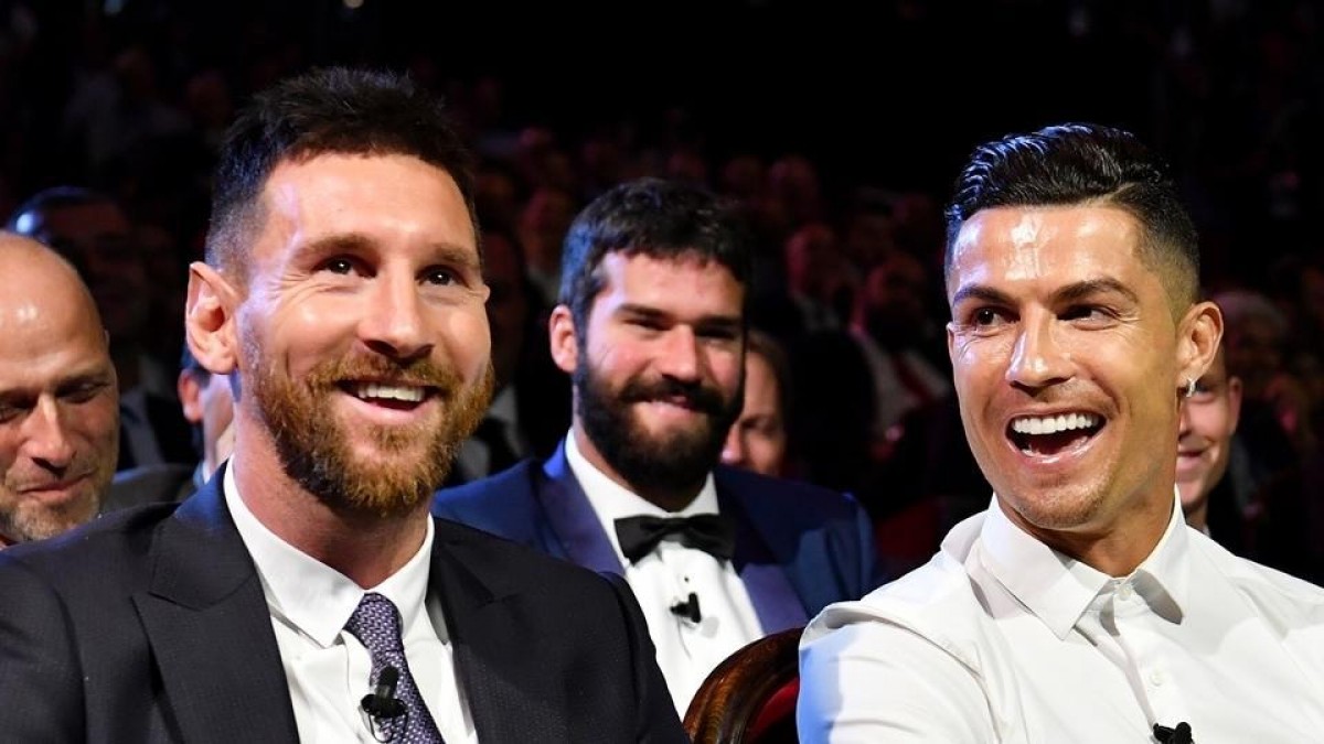 Fracàs a l'Aràbia Saudita: Cristiano es lesiona i no jugarà contra Messi