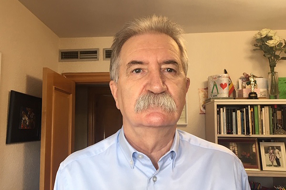 Javier Fernández: «El 23-F, més que un cop, n'hi va haver tres i mai van arribar a coincidir»