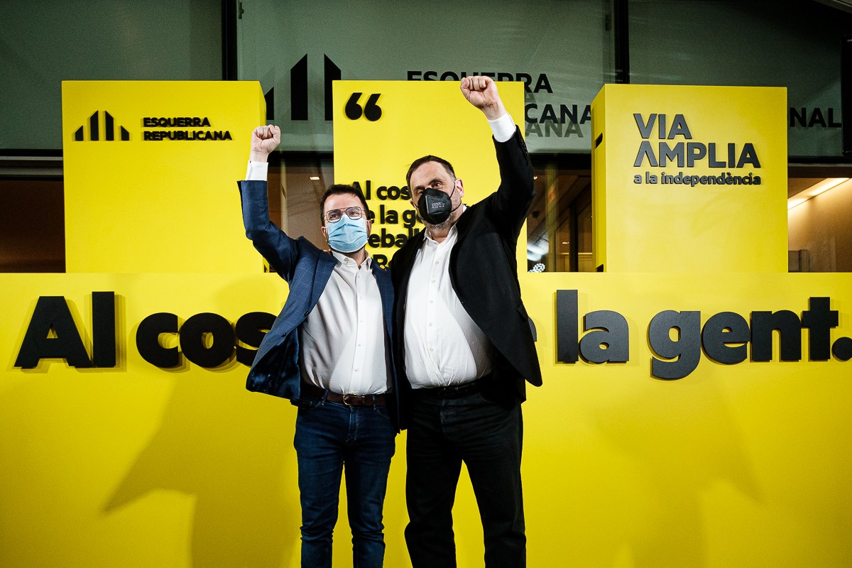 Aragonès i Junqueras, a la seu d'ERC, després de l'escrutini - Adrià Costa