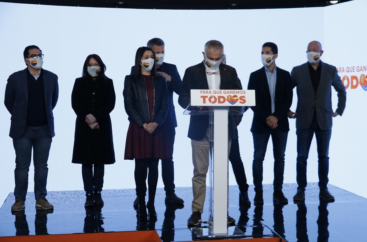Batlle promet noves mesures per revertir la «crisi de seguretat» a Barcelona