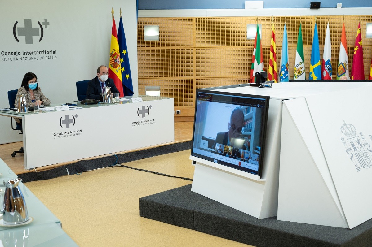 Els ministres Iceta i Darias durant la reunió amb el Consell Interterritorial - ACN