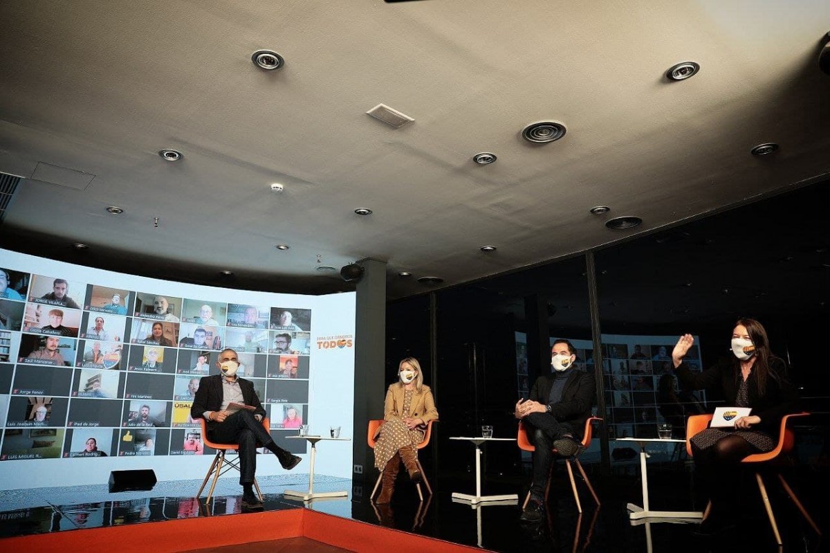 Educació demana «respecte institucional» als sindicats i referma la voluntat de revertir les retallades