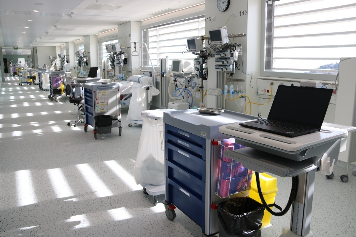 Can Ruti posa en marxa l'annex de l'hospital amb 100 nous llits de crítics