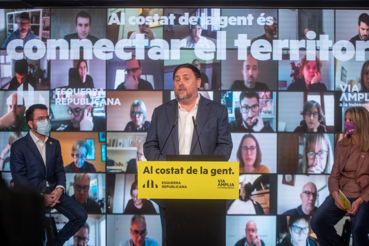 Oriol Junqueras, amb Pere Aragonès, durant l'acte amb alcaldes republicans - Marc Puig