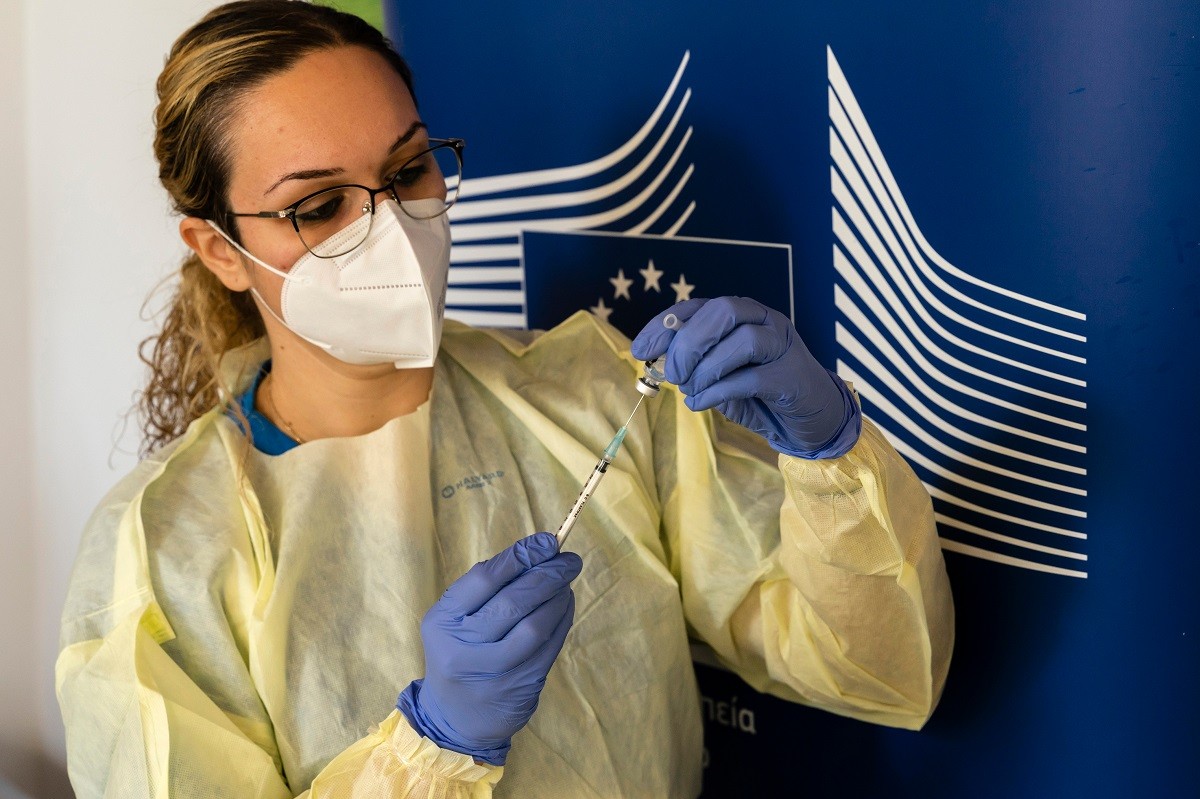 Brussel·les porta AstraZeneca als tribunals pel retard en l'entrega de les vacunes