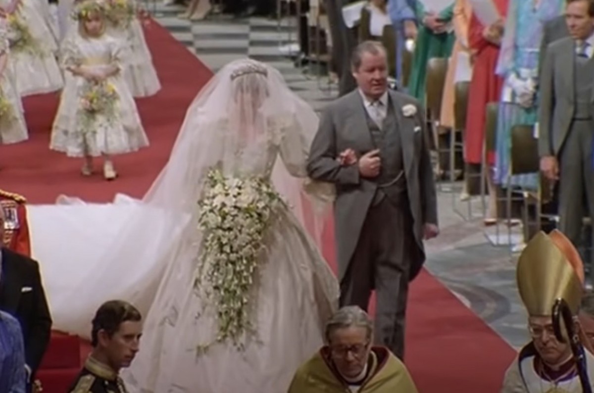 El vestit de boda de la princesa Diana provoca una batalla legal 40 anys després