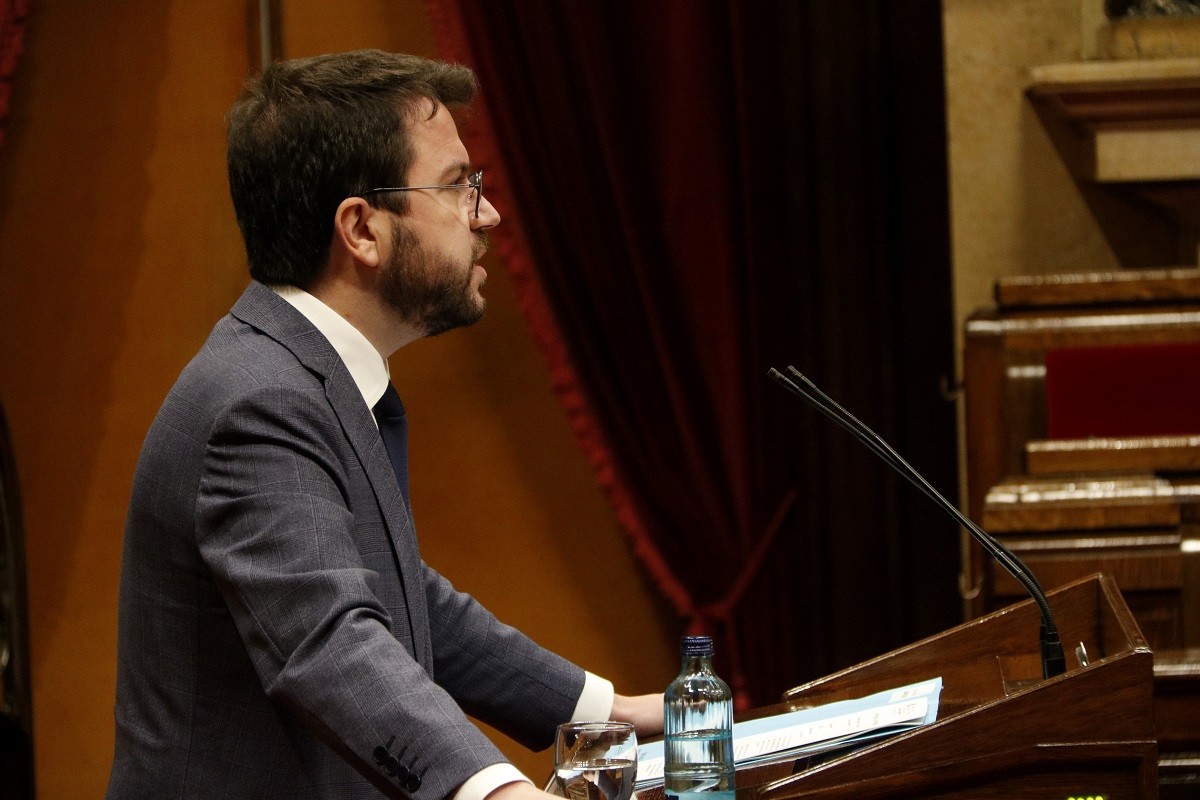 Pilarín Bayés, una llonganissa i les «nines russes» de Junts per Catalunya