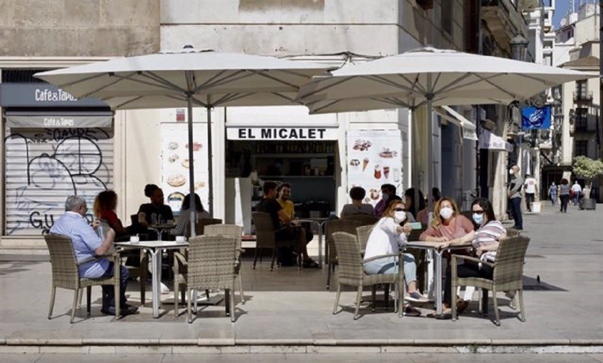 El País Valencià tanca bars i restaurants
