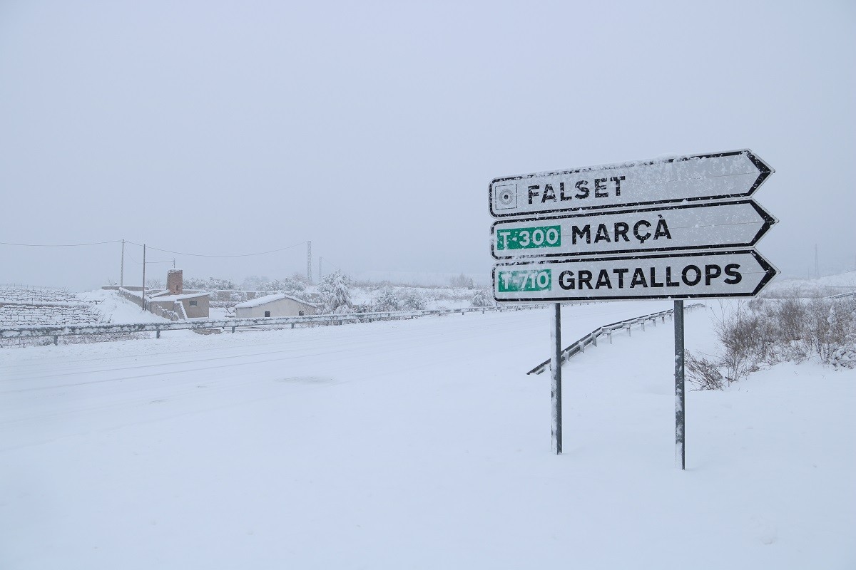 Mil maneres d'aprofitar la neu: salts d'esquí a Falset