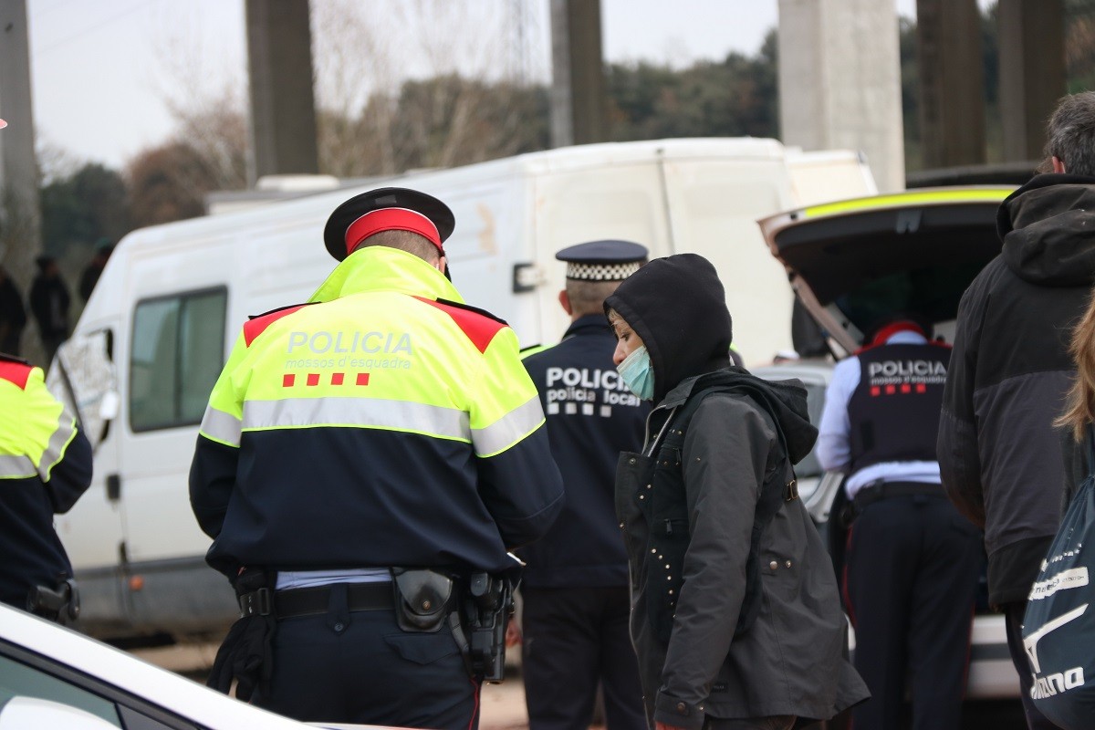 Un agent identificant participants - ACN