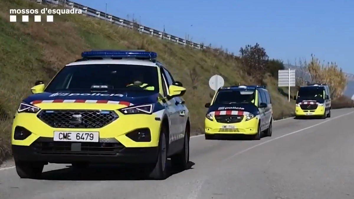 Els Mossos canvien el disseny dels vehicles de trànsit per primera vegada
