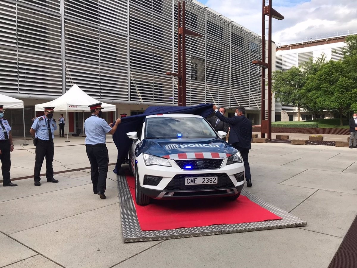 Els nous vehicles dels Mossos perden benzina i s'hauran de revisar tots