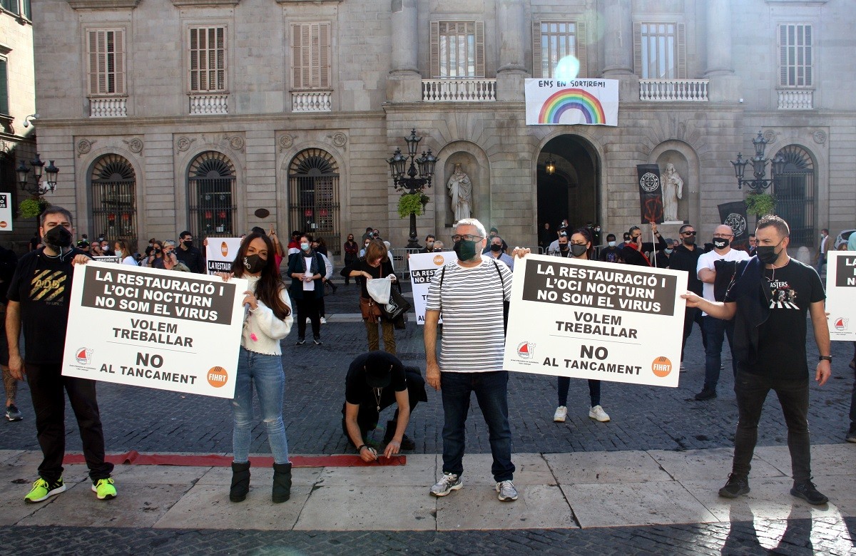 El sector de la restauració torna a manifestar-se contra el tancament