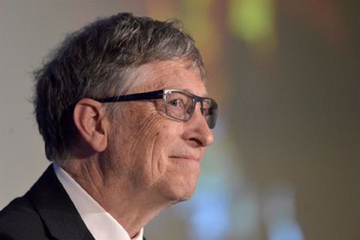 Bill Gates creu que no es tornarà a la normalitat amb la primera vacuna contra la Covid