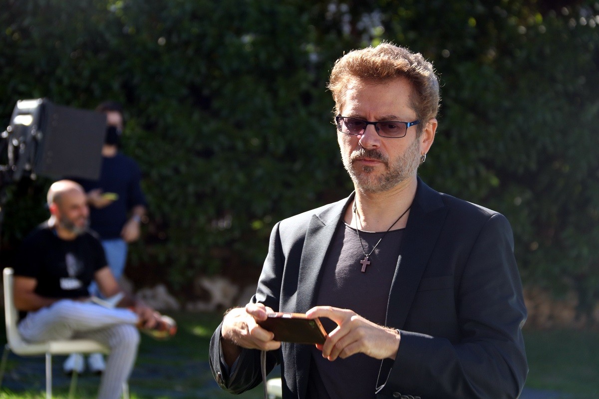 Juanma Bajo Ulloa busca l'essència del cinema i la bellesa al conte sense diàlegs «Baby»