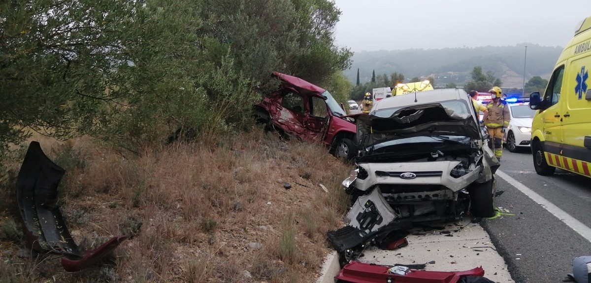 Un mort en un accident de trànsit al Baix Llobregat