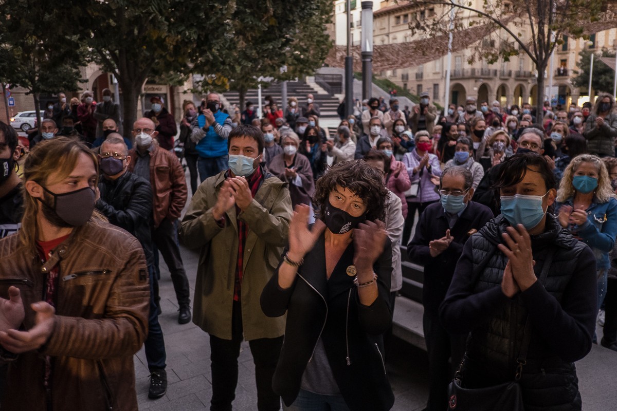 Isaac Peraire i Teresa Jordà, a la manifestació de suport a Àlex Garrido - Adrià Costa