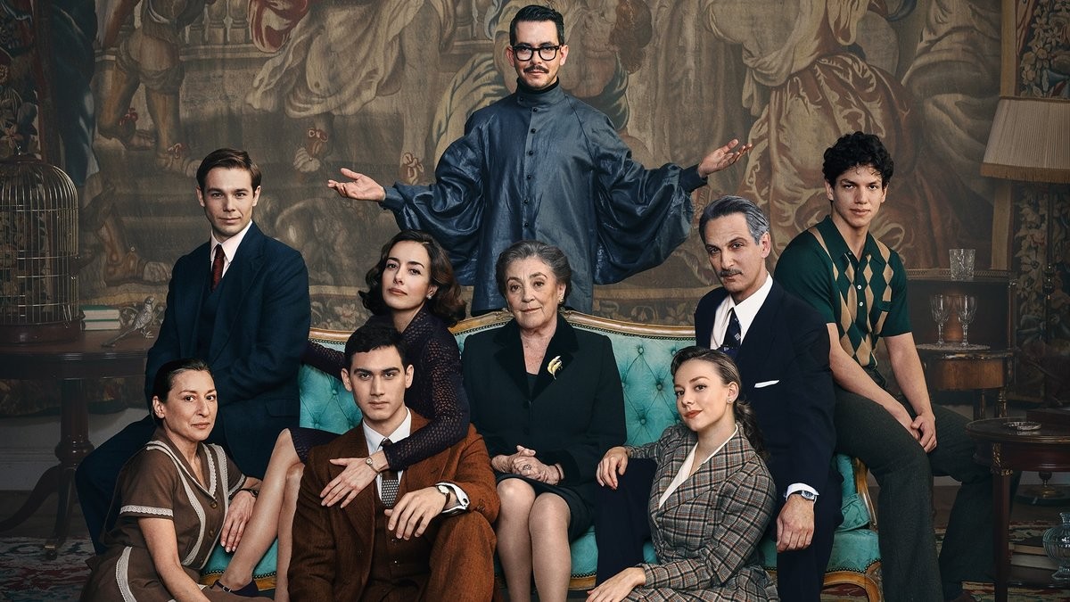 Netflix estrena una minisèrie amb Carlos Cuevas i Ester Expósito