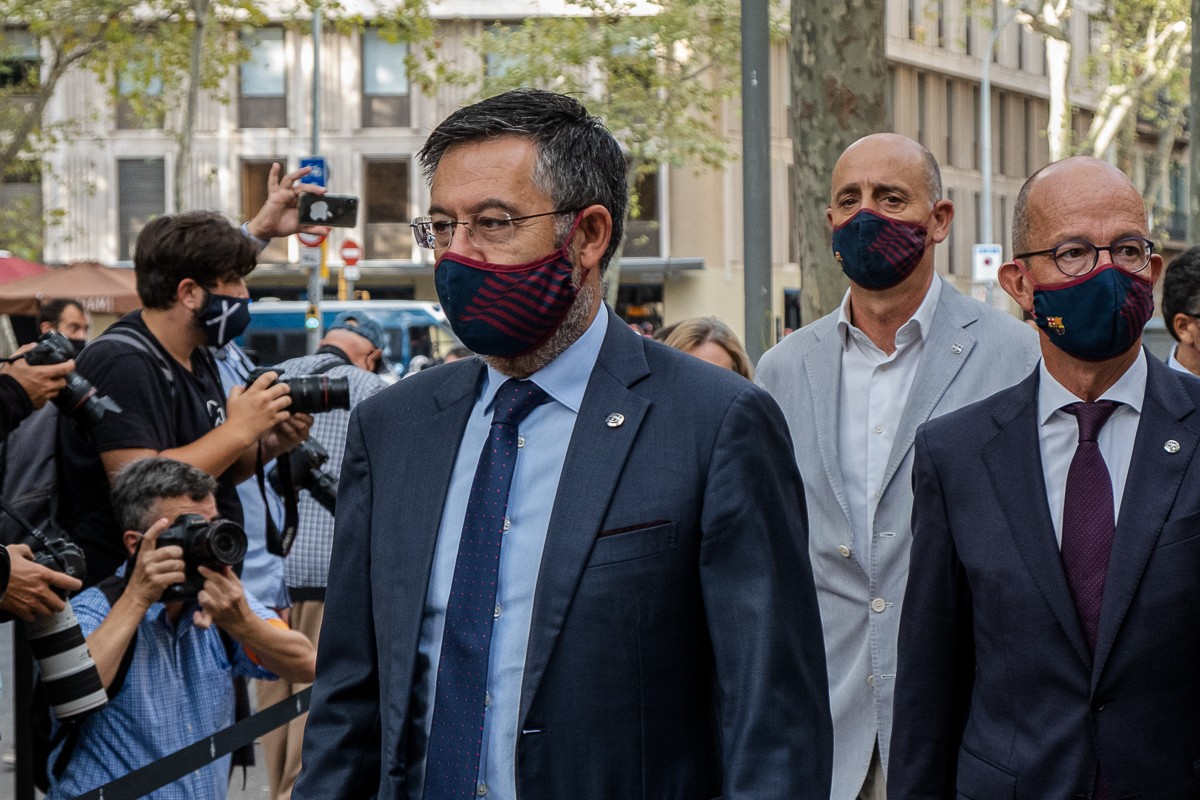 Bartomeu amenaça amb emprendre accions legals contra Laporta