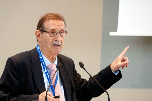 Joan Amorós: «Encara no hi ha un pla concret per desenvolupar el corredor mediterrani»