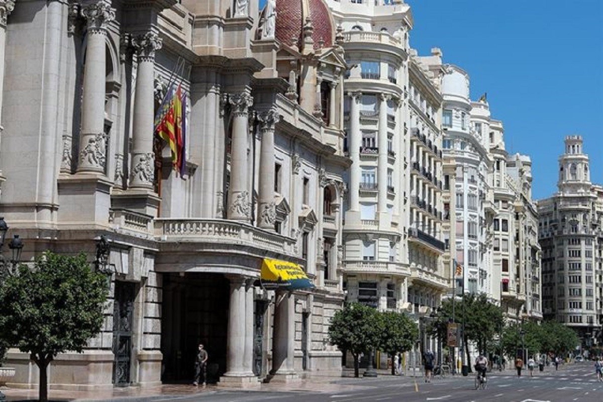 Condemnada a sis mesos de presó per amenaçar de mort una dona a València: «Si guanya Vox, surts volant»