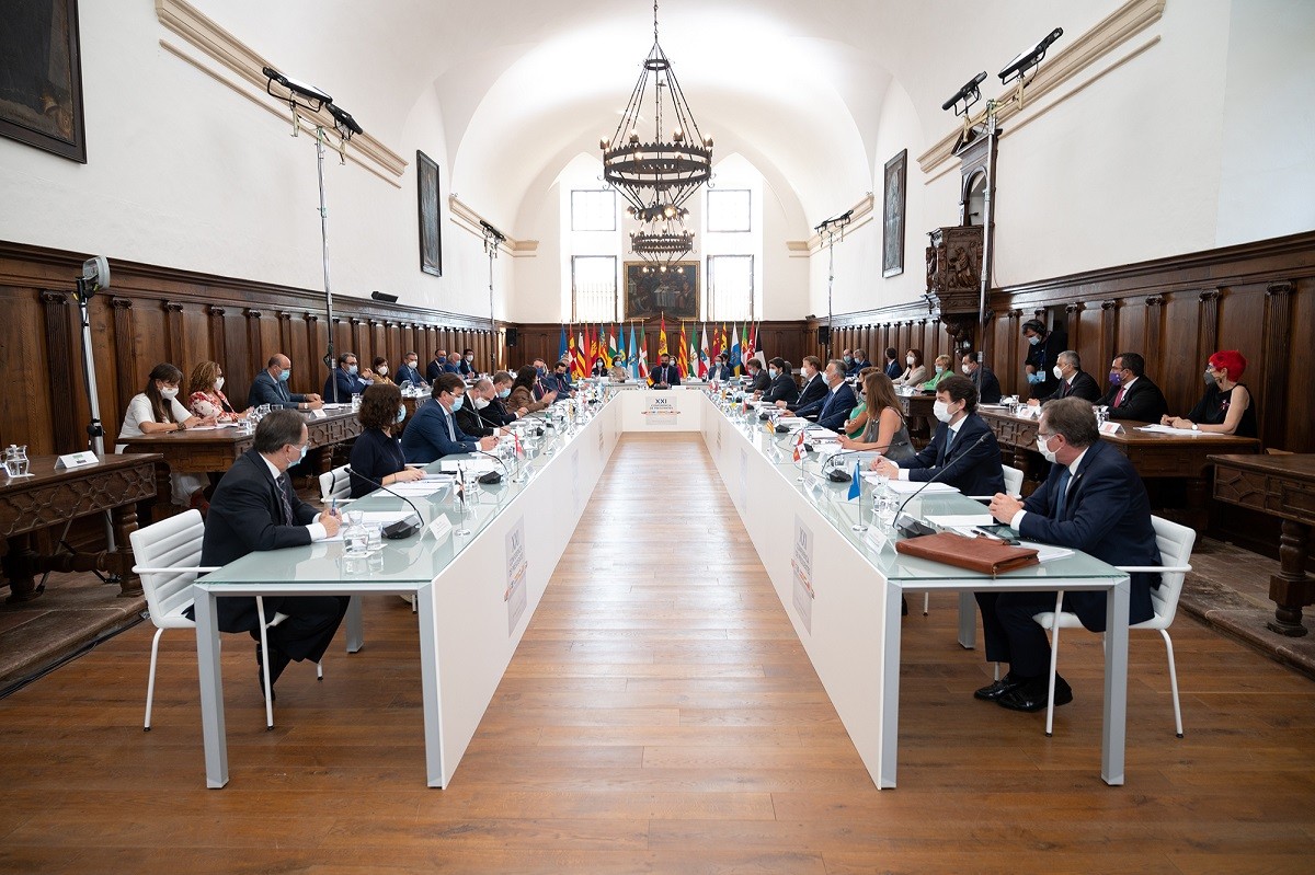 Les comunitats, dividides davant l'oferta d'estat d'alarma descentralitzat