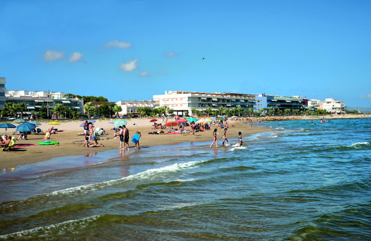 Una dona de 84 anys mor ofegada a la platja a Sant Pere de Cubelles