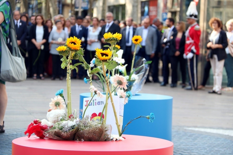Els Mossos conclouen que la manca d'integració va afavorir la radicalització dels terroristes del 17-A